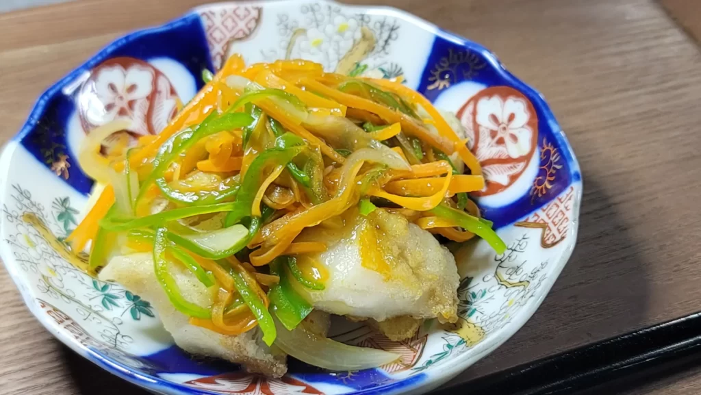 鱈とじゃがいものたっぷり野菜中華あんかけ